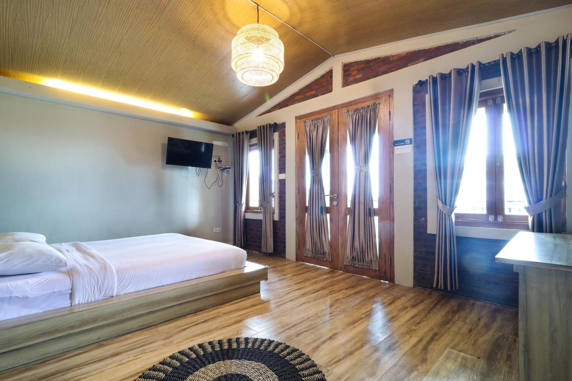 Alinson Sunset Hill 3* Bogor
