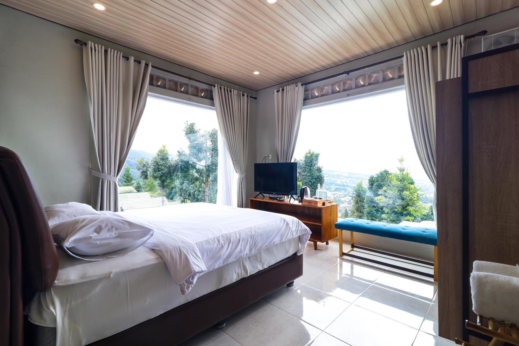 Alinson Sunset Hill 3* Bogor